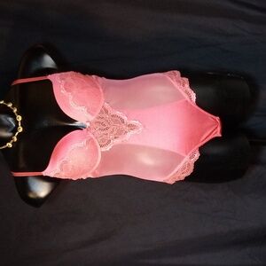 Biack Fuchsia Lingerie